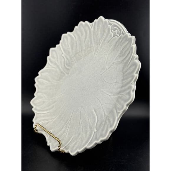 Woodfield Dove Gray 10.5" Plate by Steubenville - Picture 3 of 6